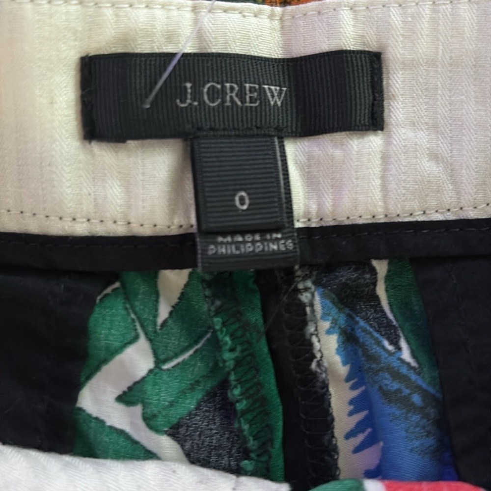 NWT J. Crew Colorful Fruit Print Shorts, Size 0 - Picture 3 of 11
